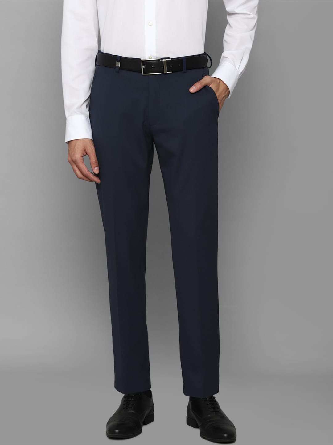 

Louis Philippe Men Navy Blue Straight Solid Slim Fit Trousers