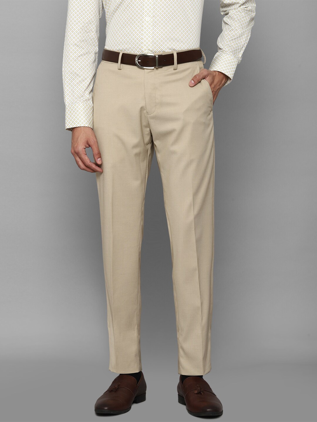 

Louis Philippe Men Khaki Trousers