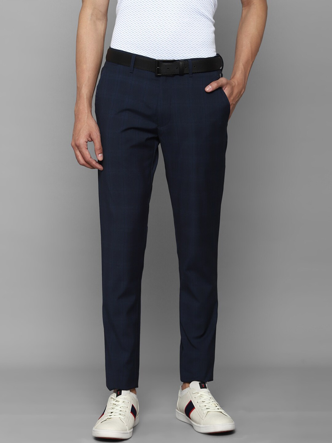 

Louis Philippe Sport Men Navy Blue Slim Fit Trousers