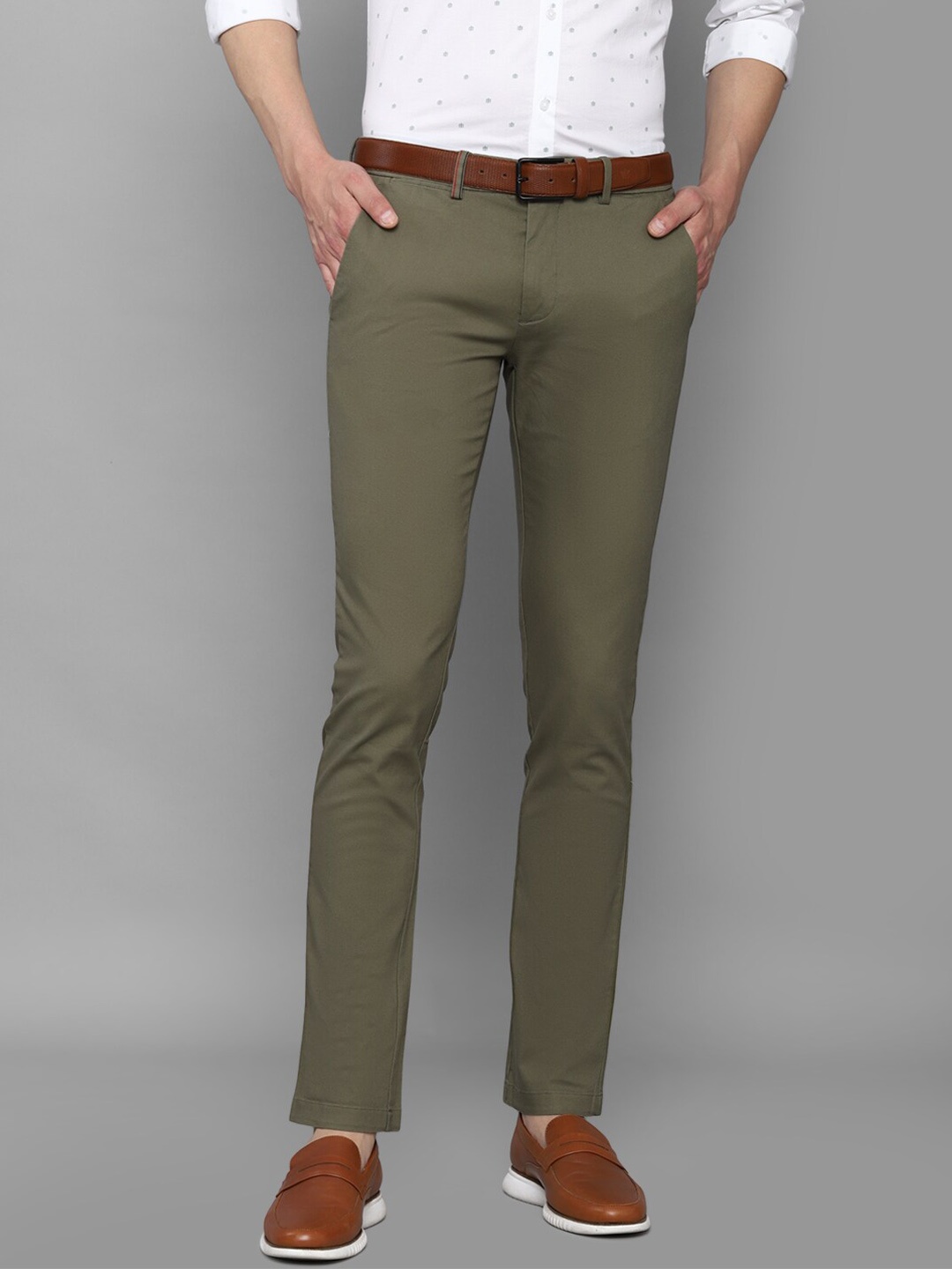 

Louis Philippe Sport Men Olive Green Slim Fit Chinos Trouser