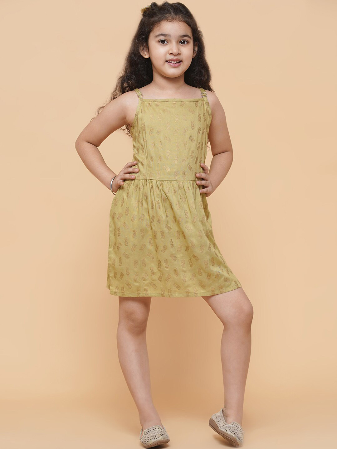 

titliyan Beige Dress