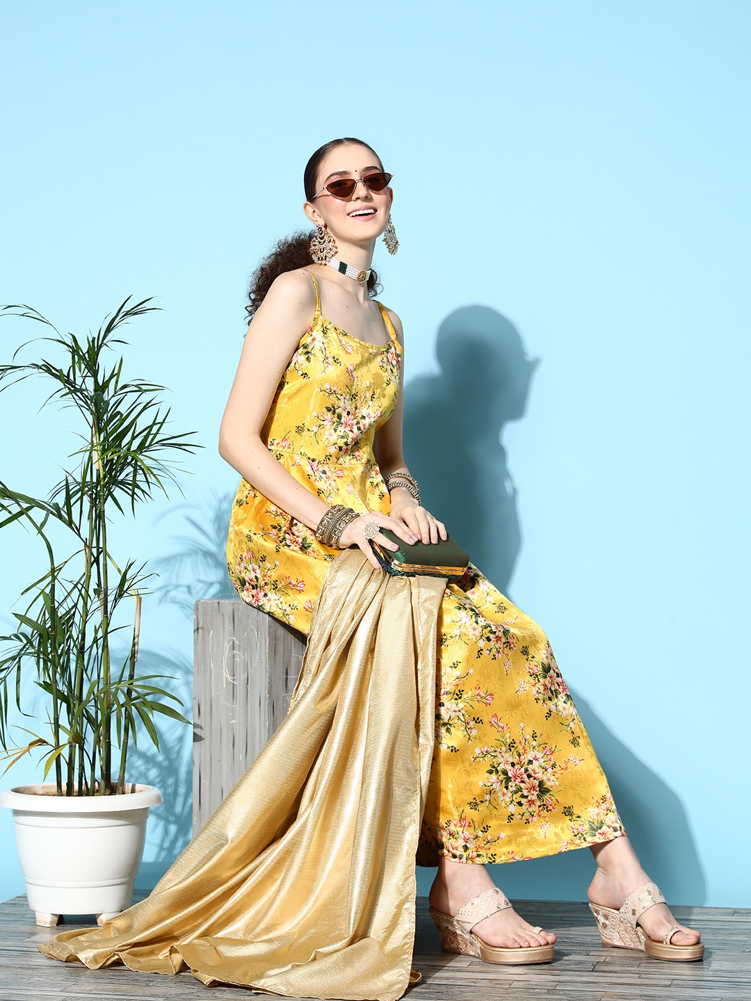 

InWeave Women Floral Silk Blend Spaghetti Straps Kurta Set, Yellow