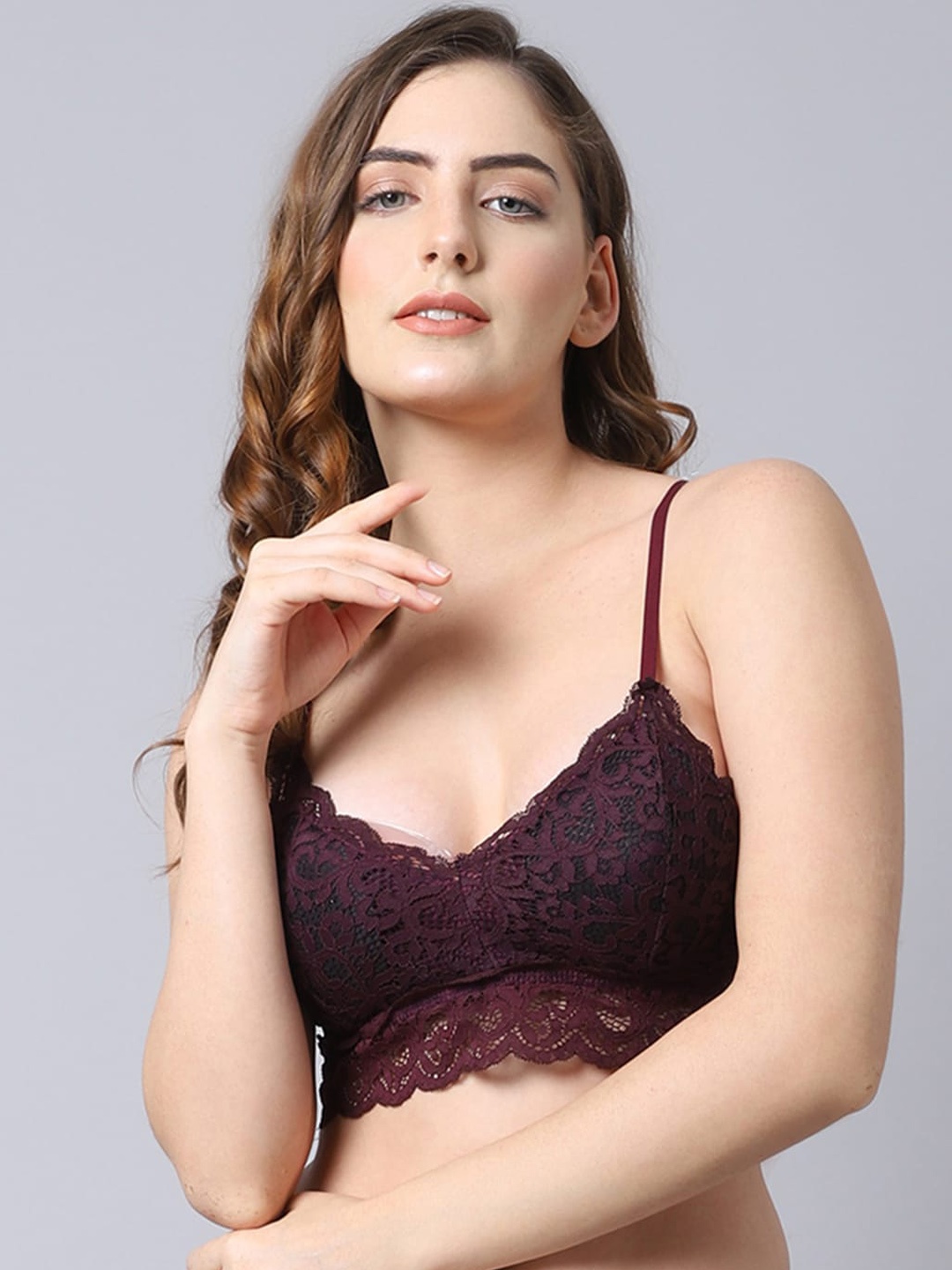 

PrettyCat Maroon Seamless Non-Wired Lightly Padded Bralette Lace Bra