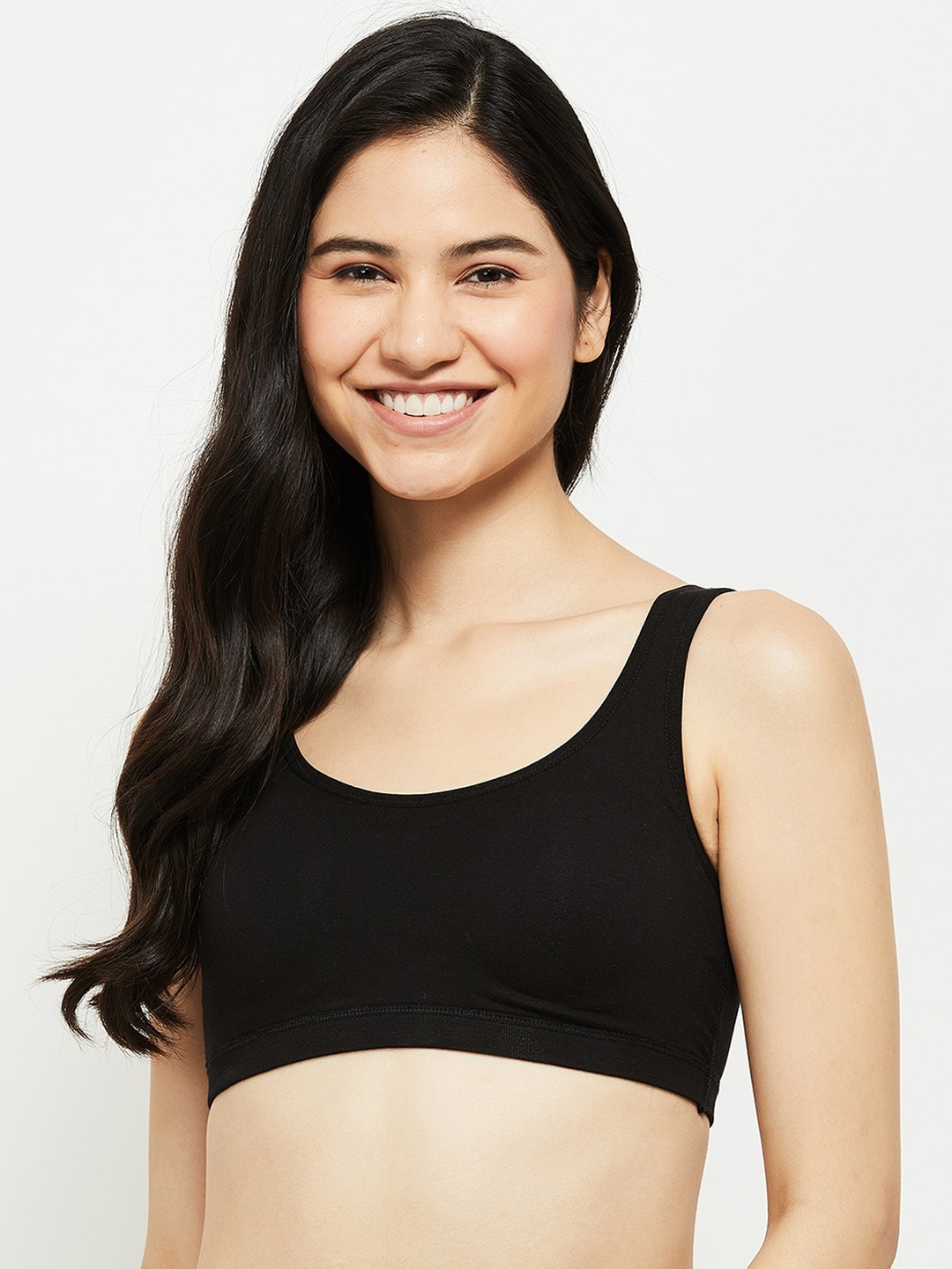 

max Black Solid Lightly Padded Bra