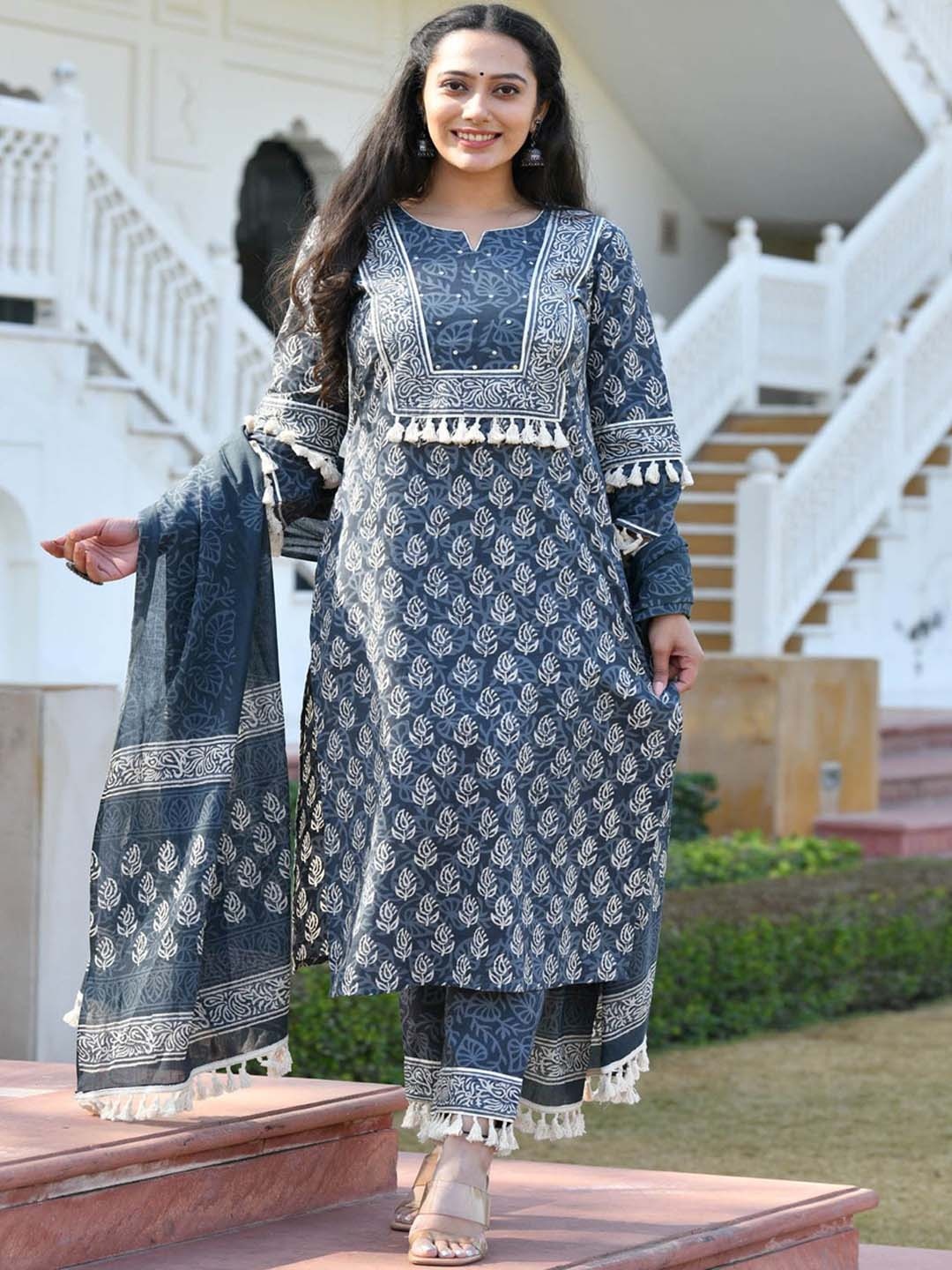 

Mulmul Women Grey Paisley Printed Pure Cotton Kurta with Palazzos & With Dupatta