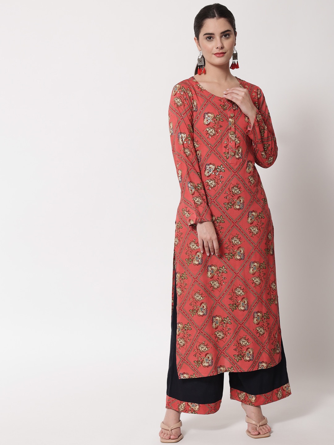 

Spera Women Pink Floral Printed Layered Sequinned Kurta with Palazzos
