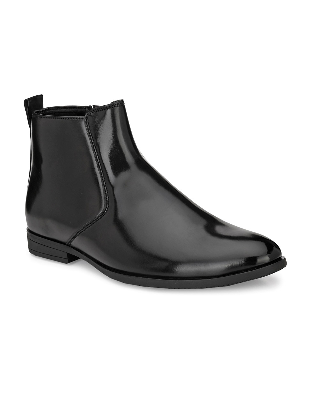 

Fentacia Men Black Solid Chelsea Boots