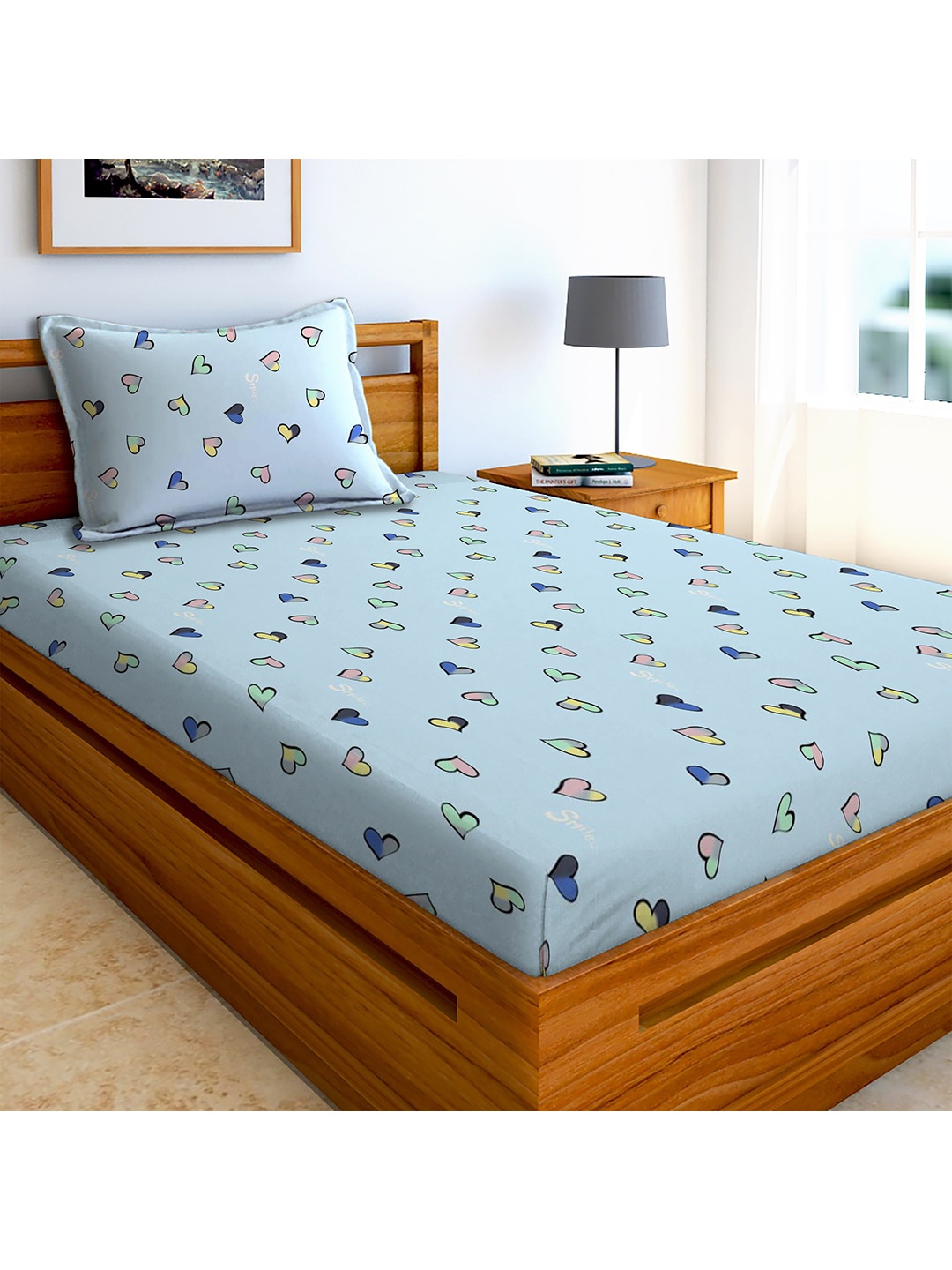 

AEROHAVEN Unisex Blue 210 TC Heart Print Single Bedsheet With Pillow Cover