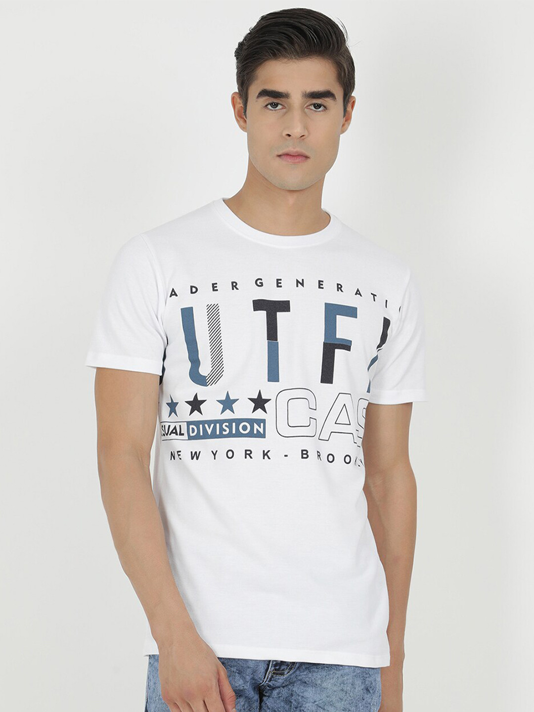 

V2 Value & Variety Men White V-Neck T-shirt
