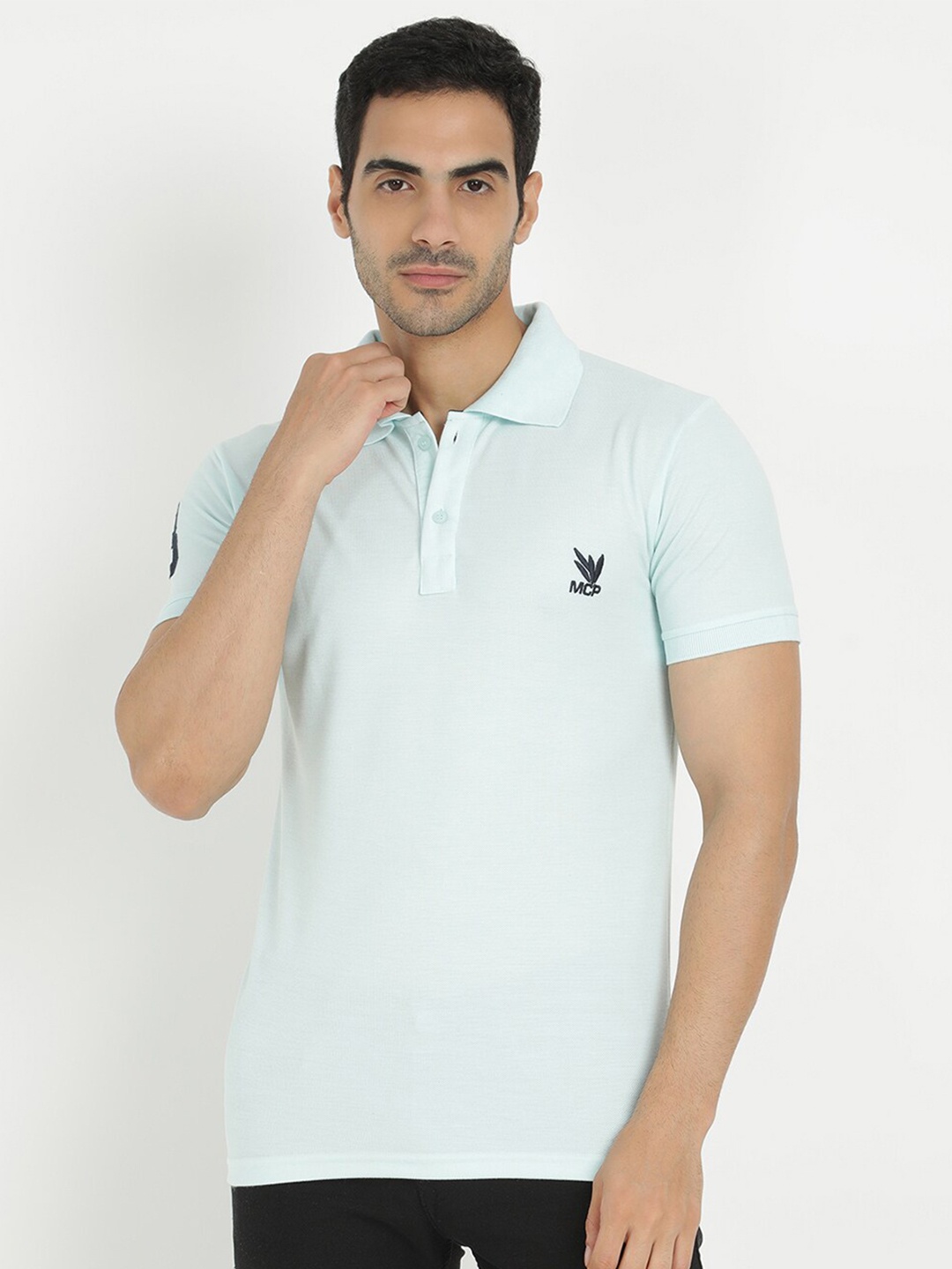 

V2 Value & Variety Men Blue Polo Collar T-shirt