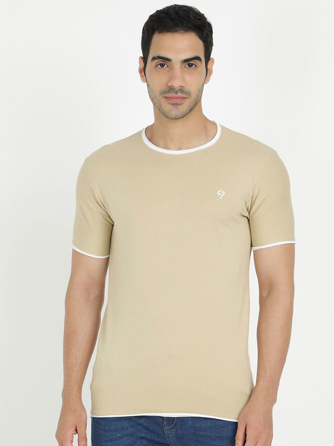 

V2 Value & Variety Men Beige Solid T-shirt