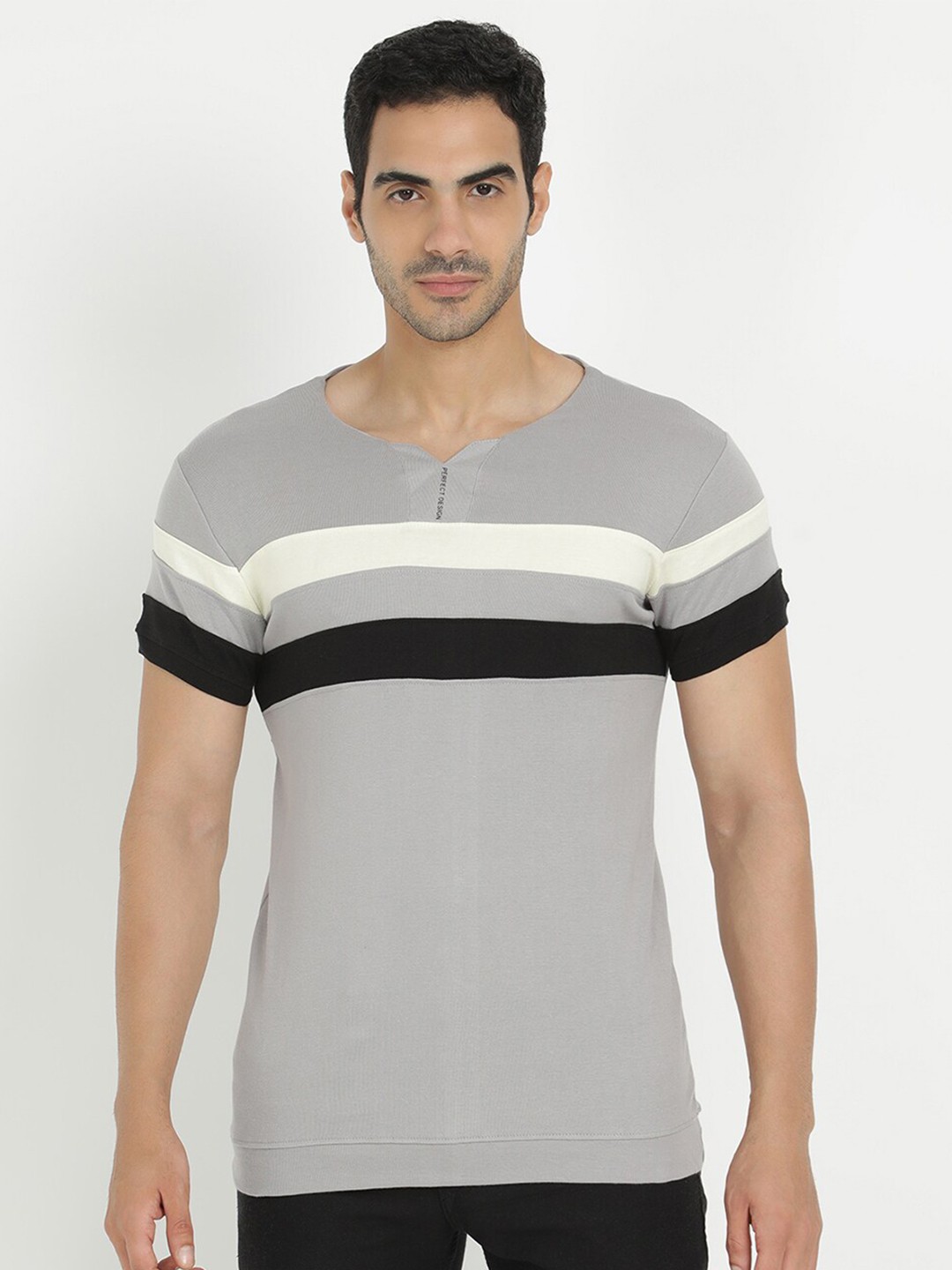 

V2 Value & Variety Men Grey Striped Casual T-shirt