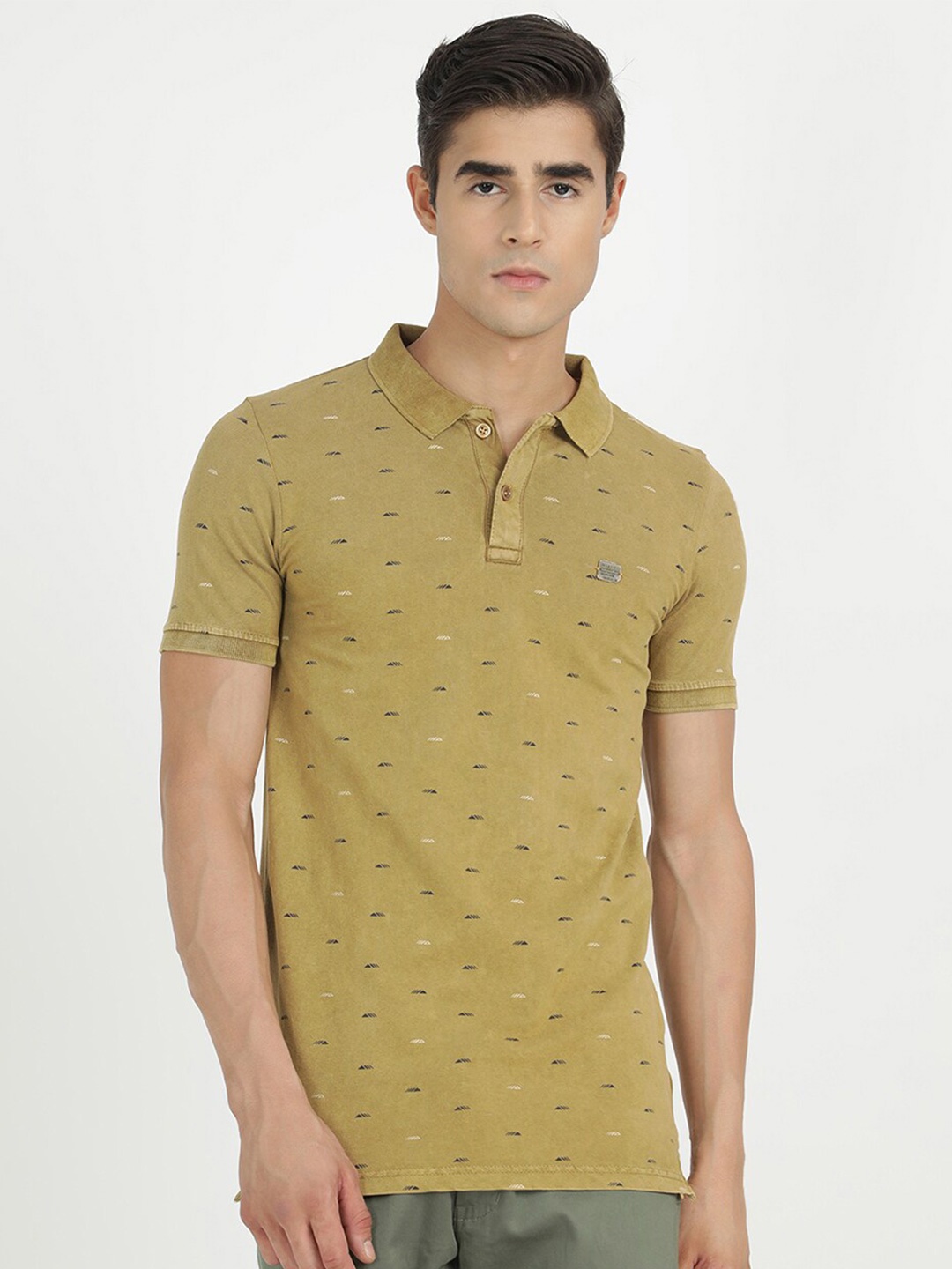 

V2 Value & Variety Men Mustard Yellow Printed T-shirt