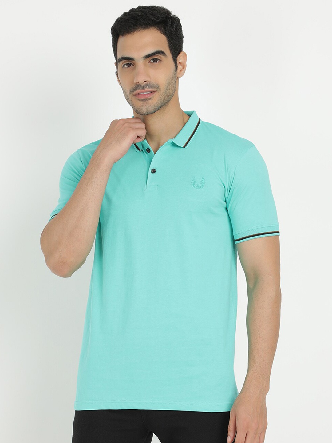 

V2 Value & Variety Men Green Cotton Polo Collar T-shirt