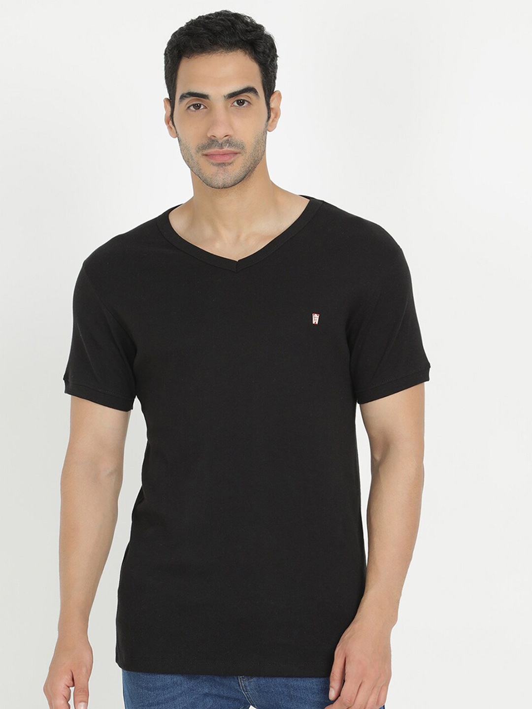 

V2 Value & Variety Men Black V-Neck T-shirt