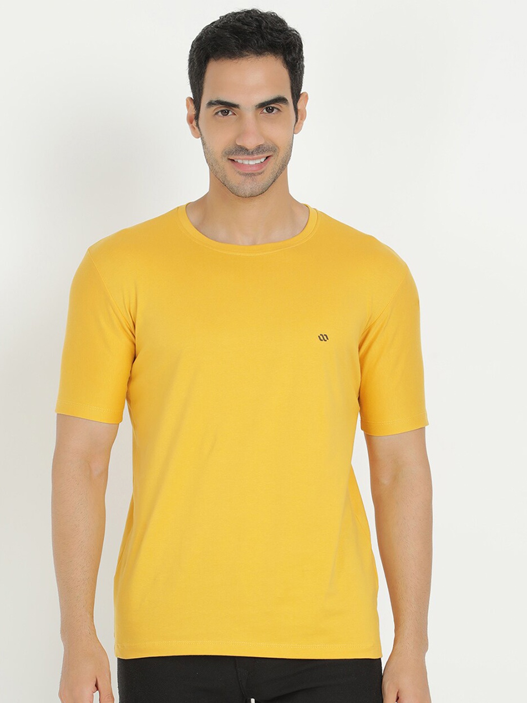 

V2 Value & Variety Men Mustard Yellow Solid T-shirt