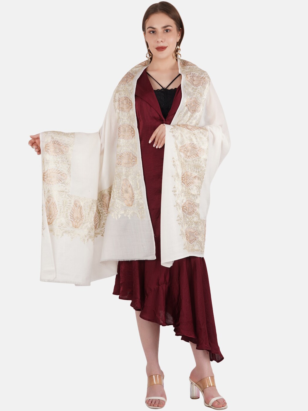 

MUFFLY Women Beige Colored Embroidered Pashmina Woolen Shawl