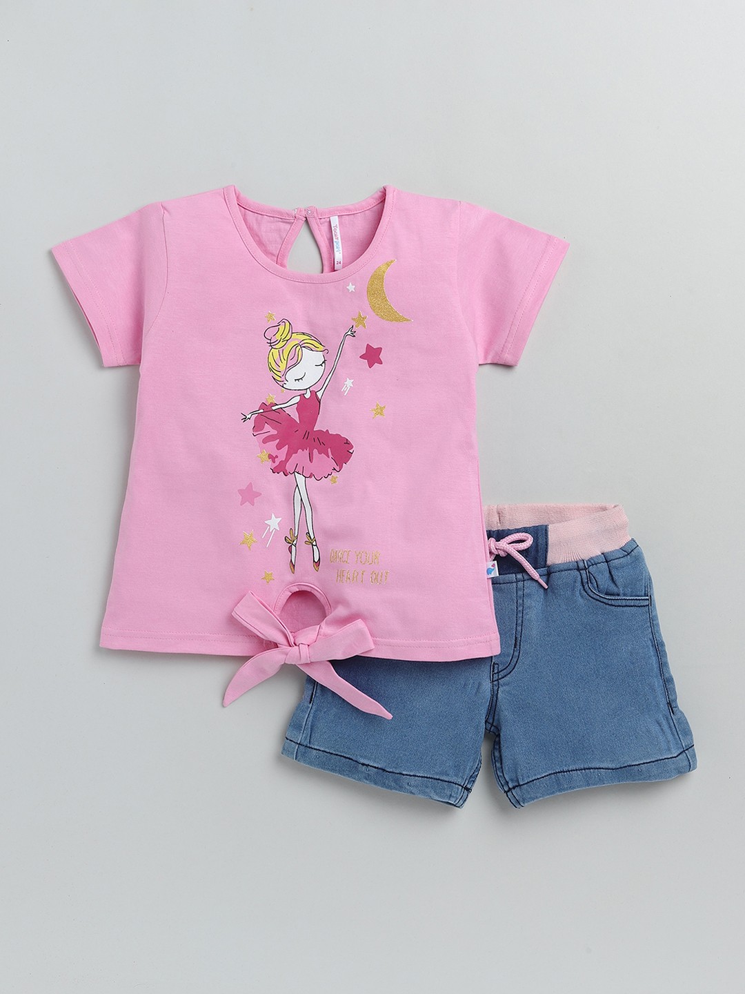 

Toonyport Girls Pink & Blue Printed Top with Shorts