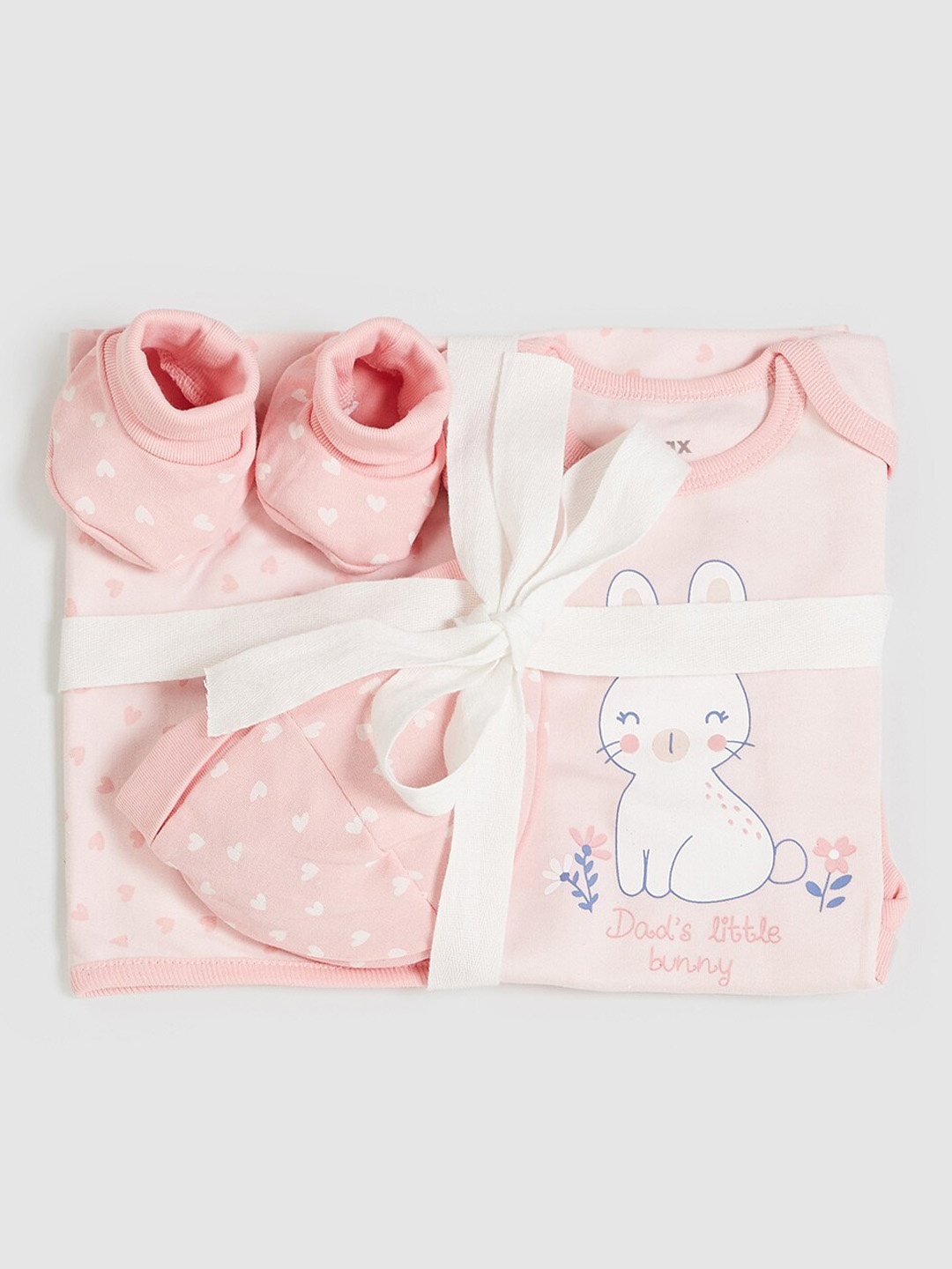 

Max Infants Girls 4 Pcs Pink Printed Pure Cotton Baby Apparel Gift Set