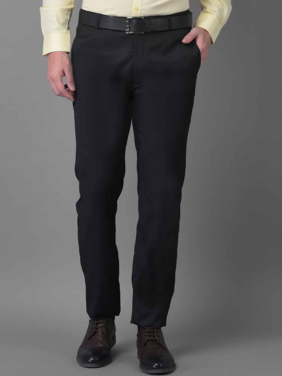 

Canary London Men Black Smart Slim Fit Wrinkle Free Trousers