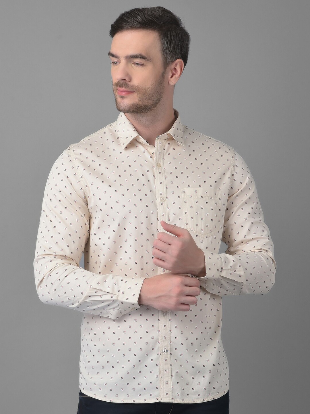 

Canary London Men Beige Smart Slim Fit Printed Casual Shirt