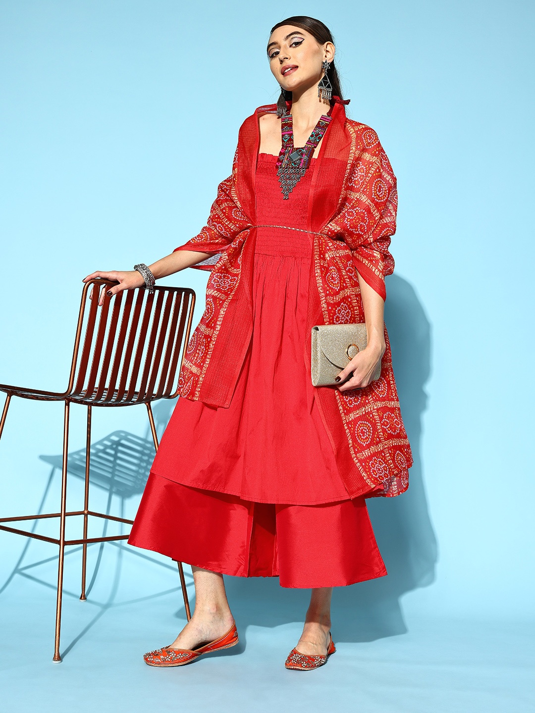 

InWeave Women Solid Art Silk Co-Ord Kurta Set, Red