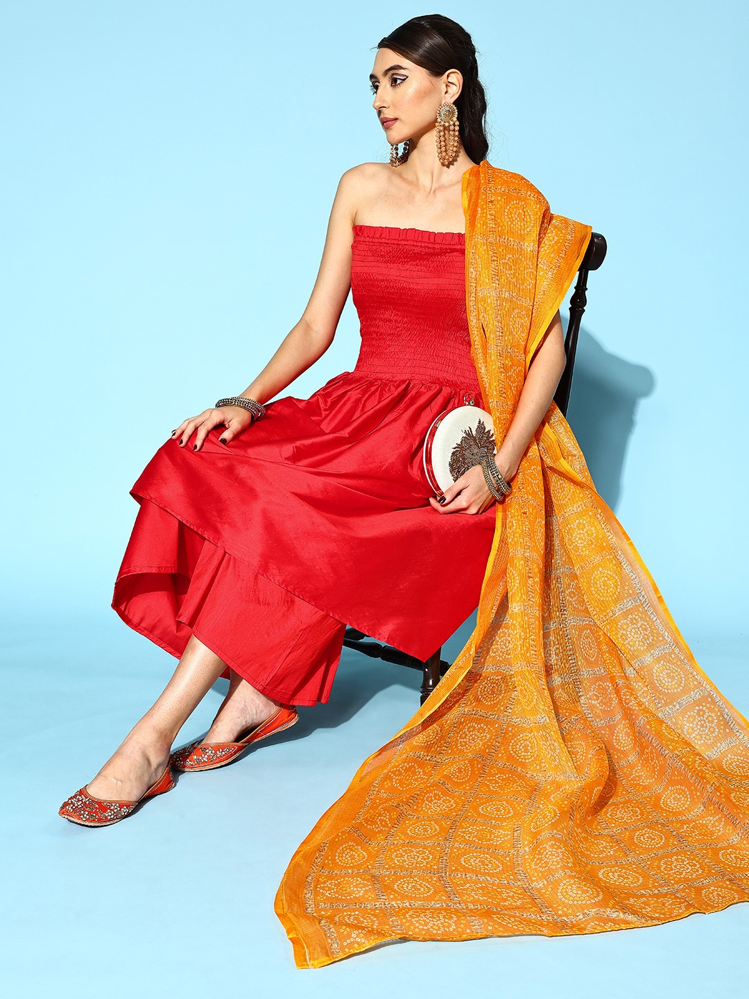 

InWeave Women Solid Art Silk Co-Ord Kurta Set, Red