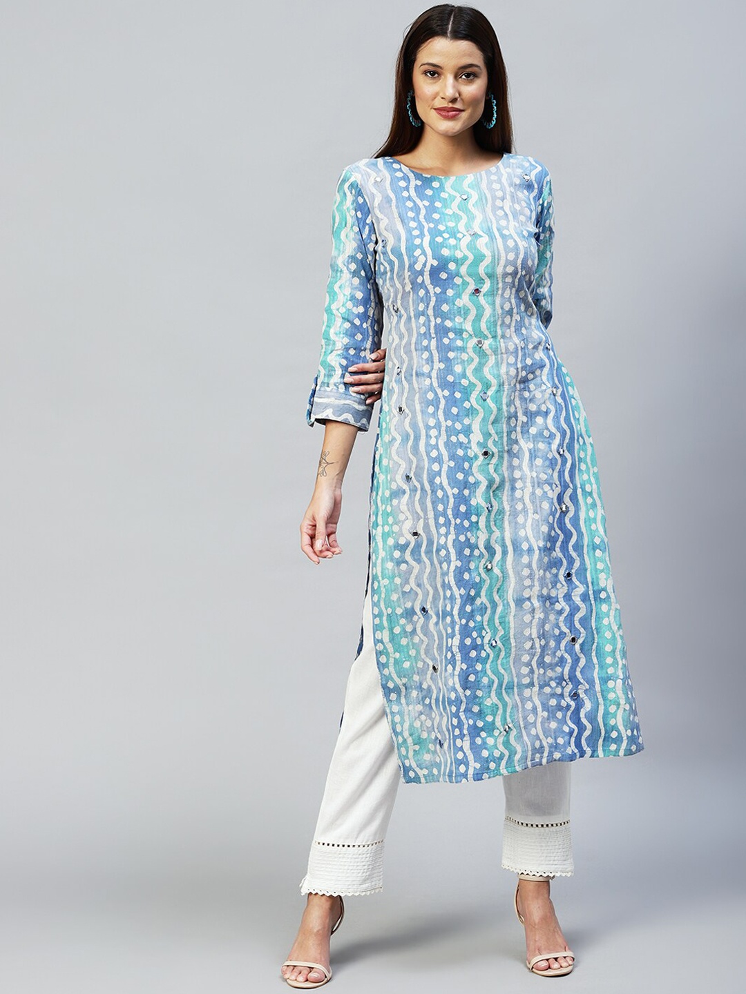 

FASHOR Women Blue & White Geometric Kurta