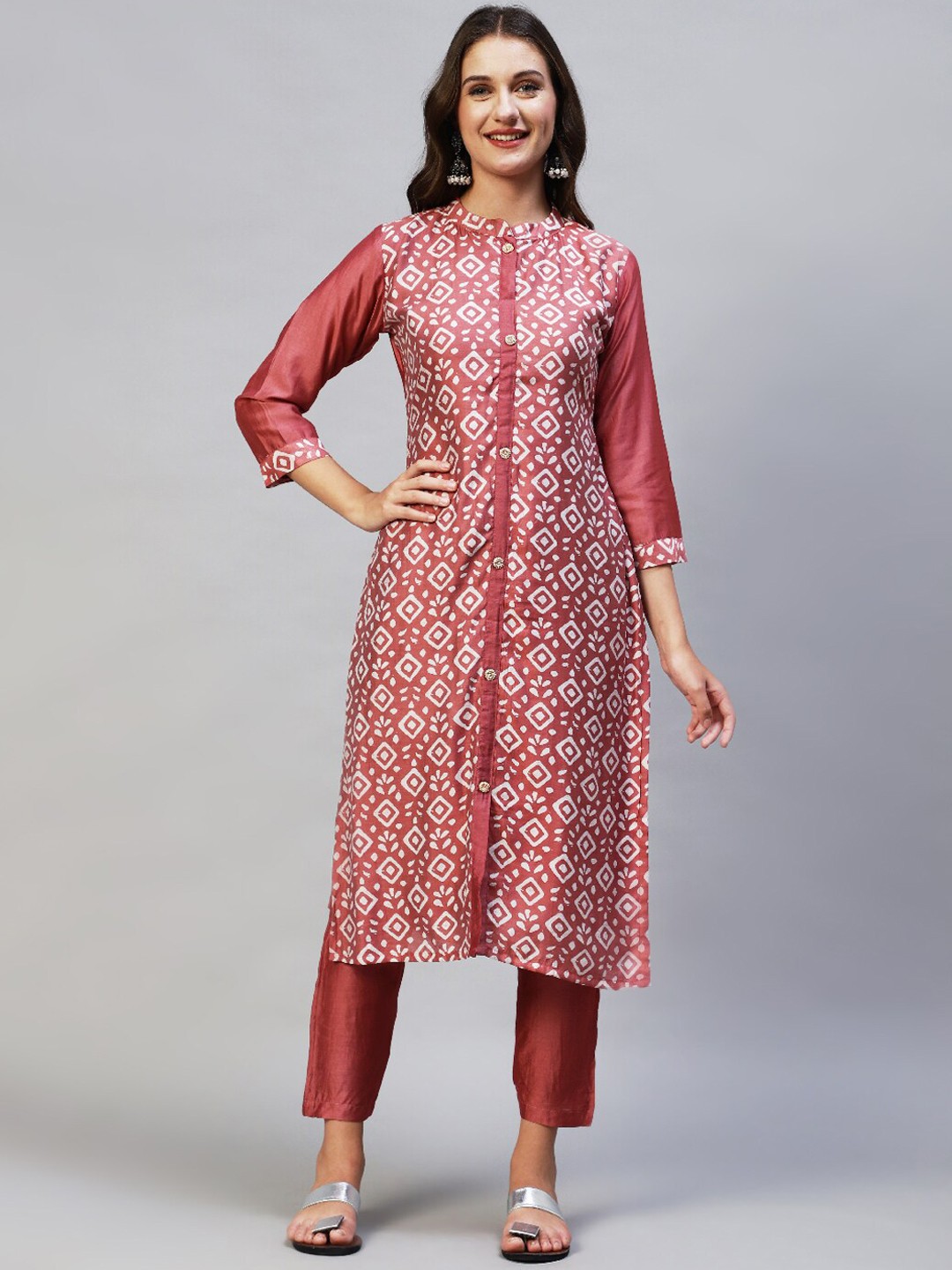

FASHOR Women Mauve Floral Printed Kurta with Palazzo