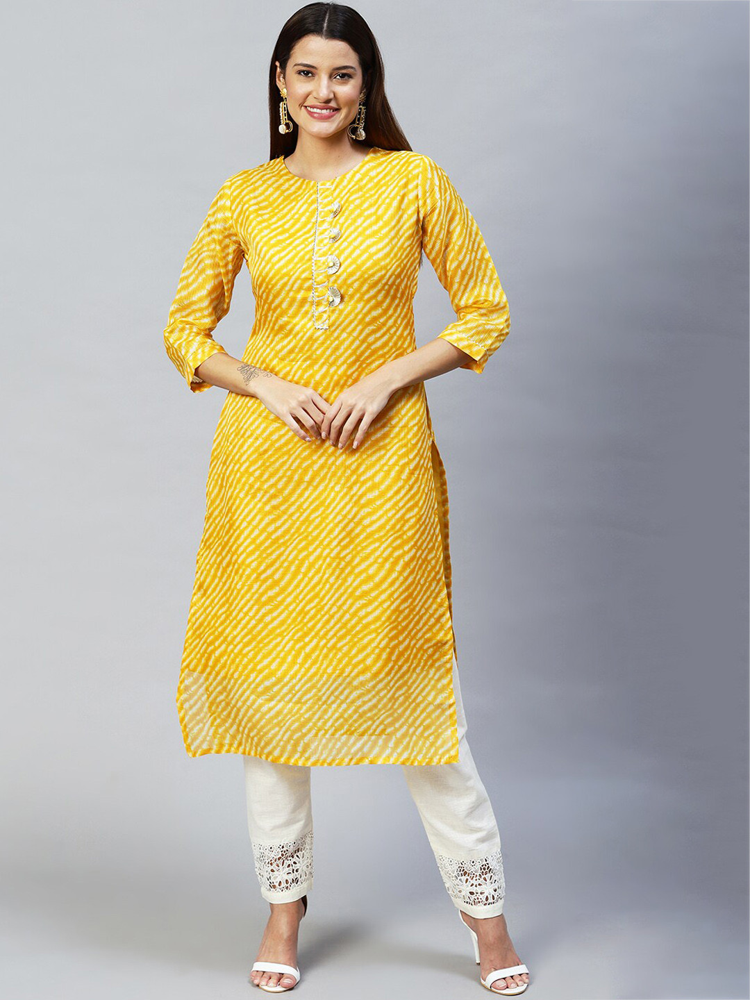 

FASHOR Women Yellow Leheriya Printed Gotta Patti Kurta