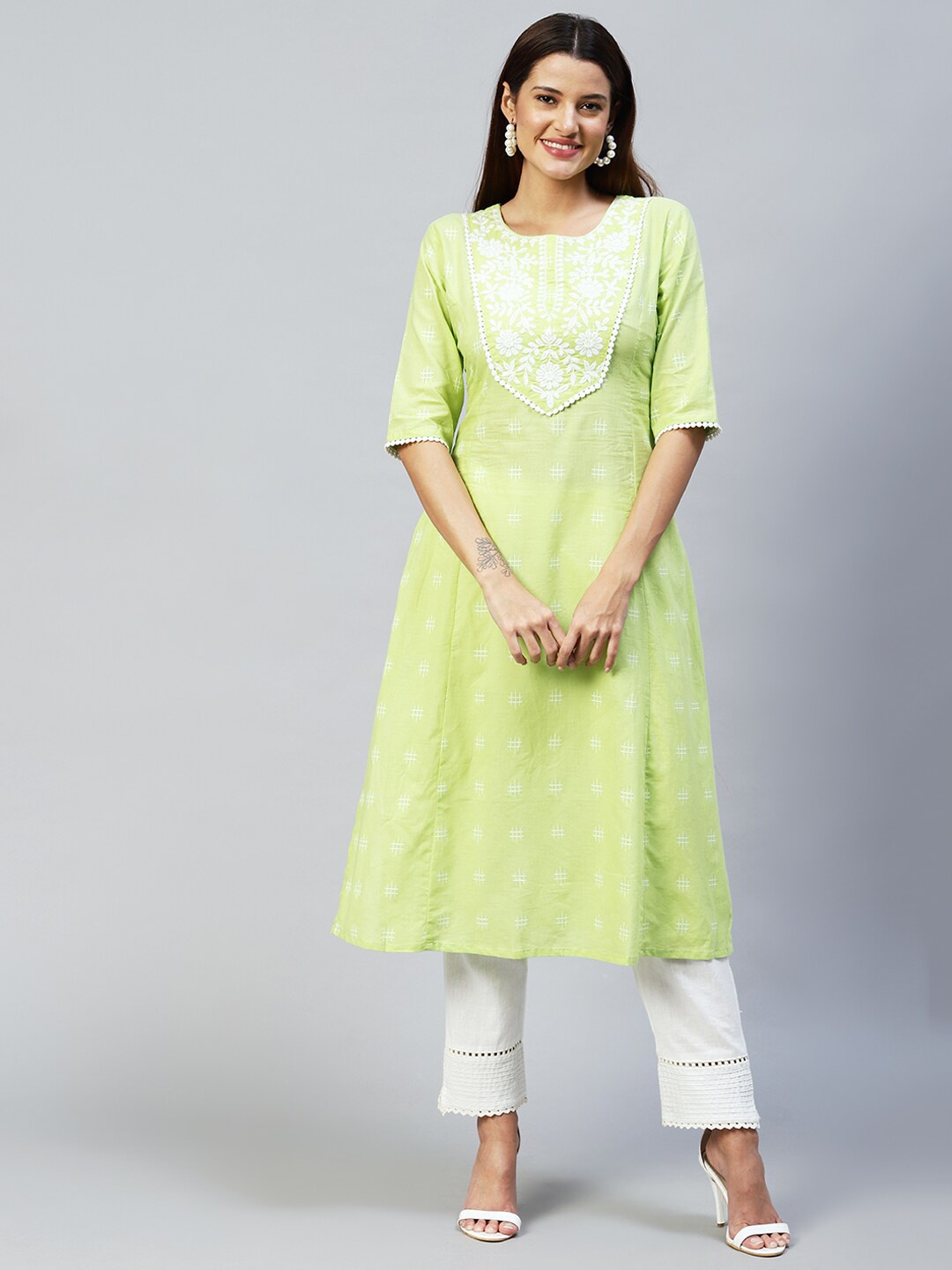 

FASHOR Women Green Ethnic Motifs Yoke Design Thread Work Kurta