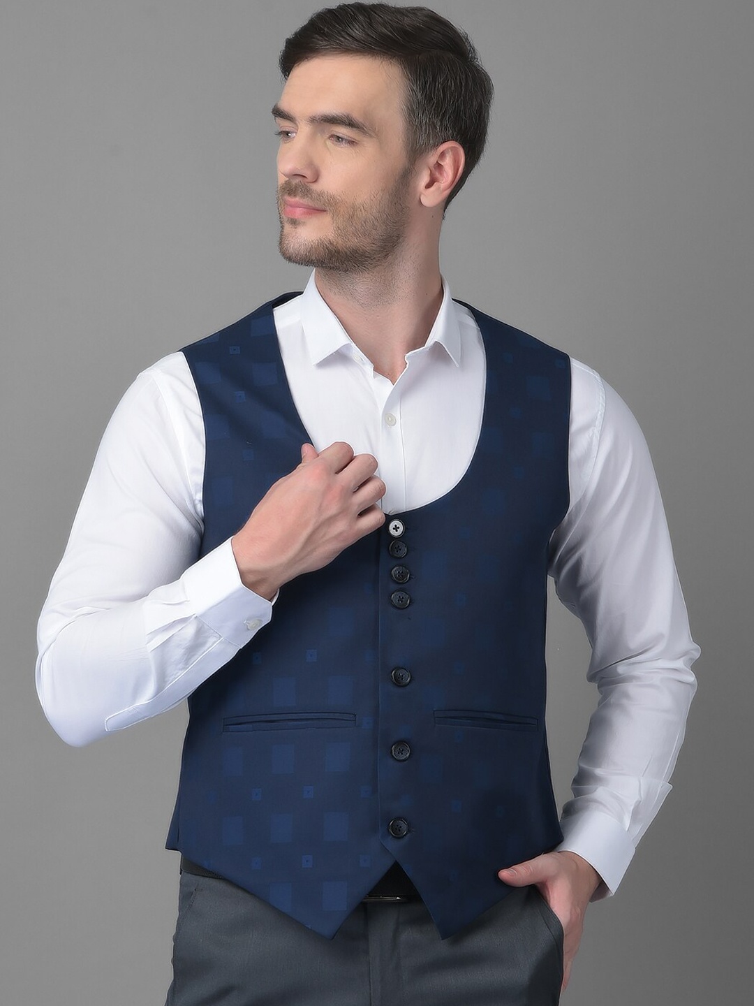 

Canary London Men Blue Printed Woven Waistcoat