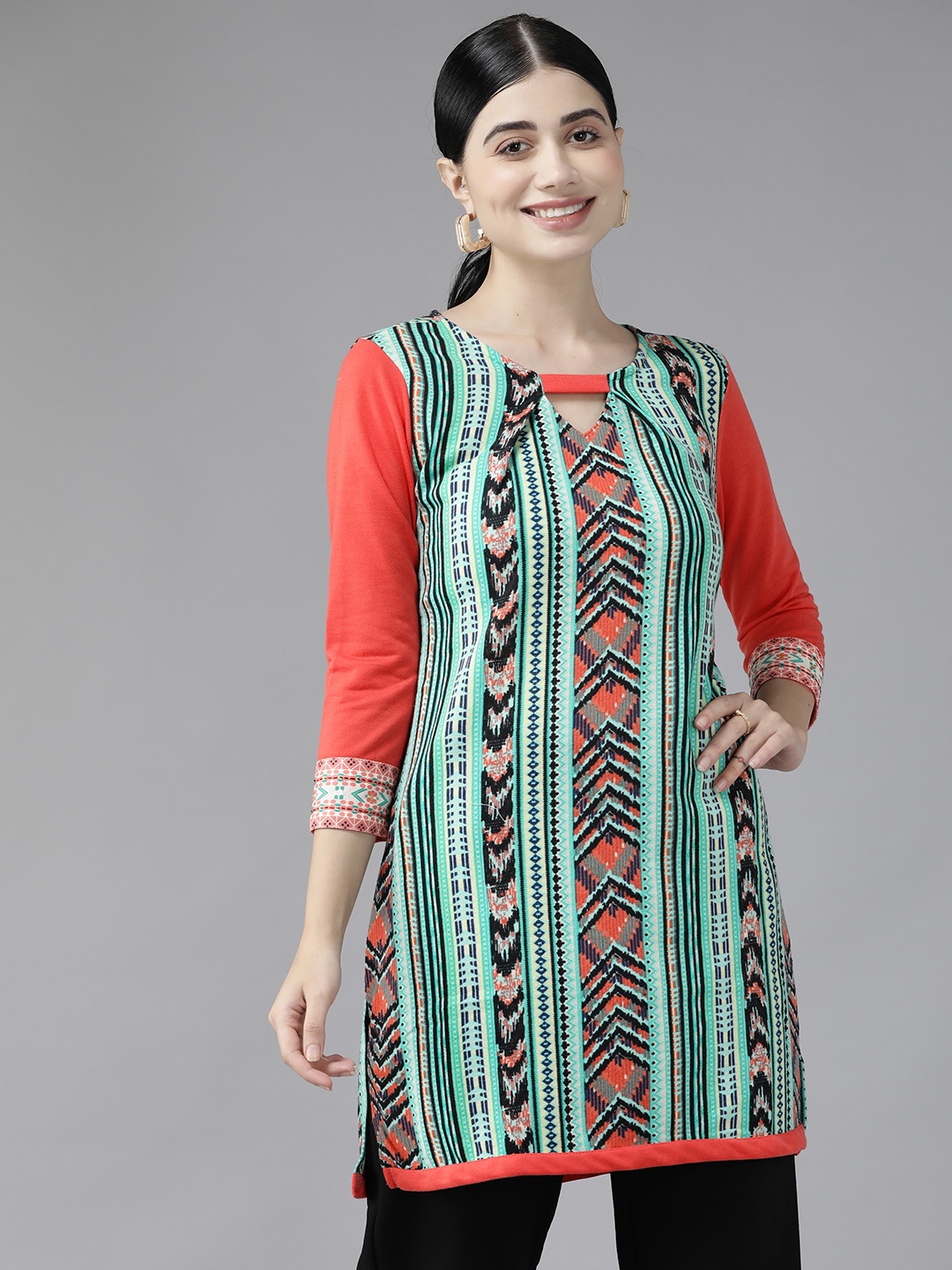 

Aarika Green & Red Print Keyhole Neck Longline Top