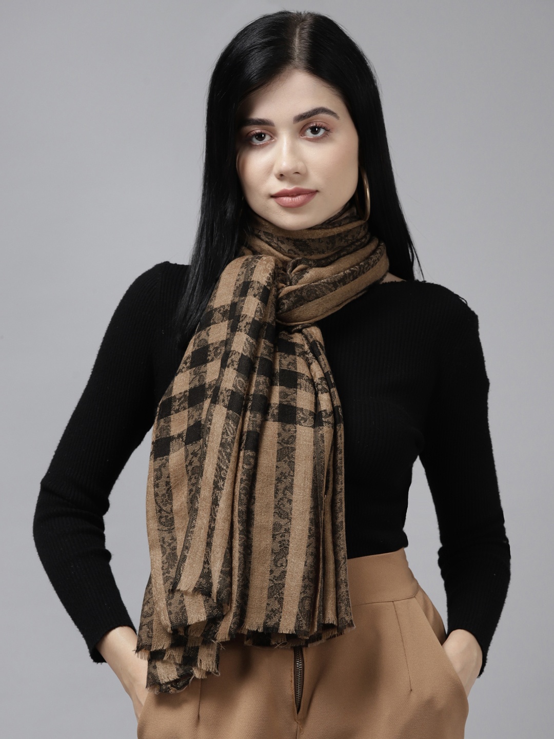 

Cayman Women Black & Brown Woven Design Stole