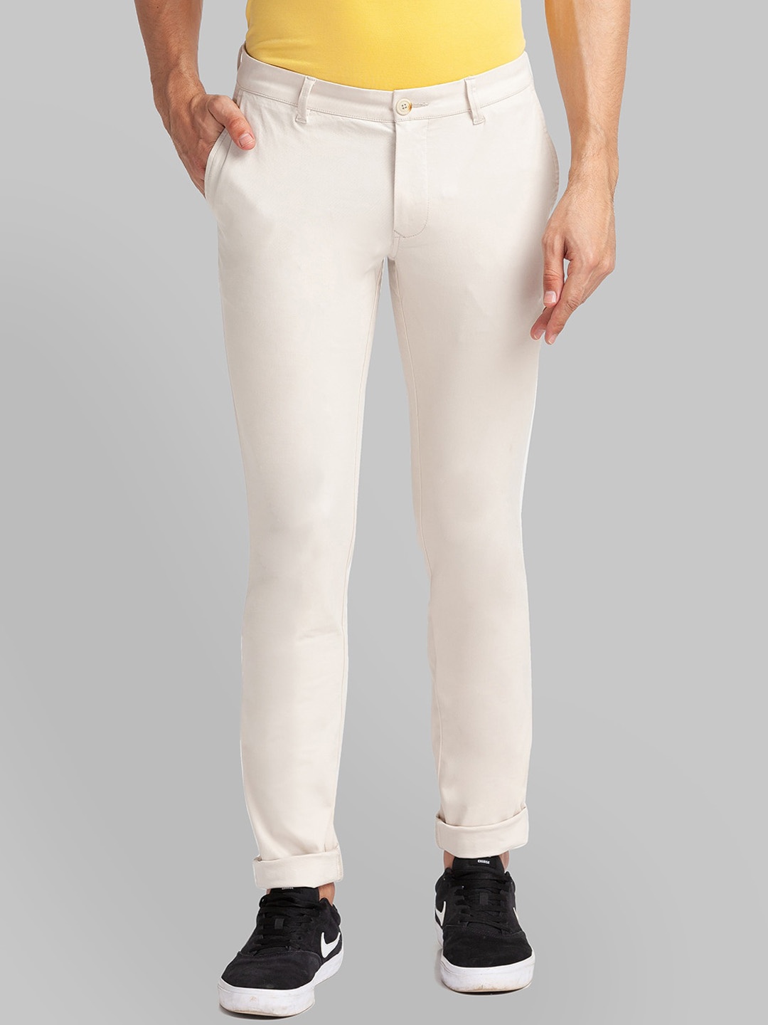 

Parx Men Beige Slim Fit Trousers