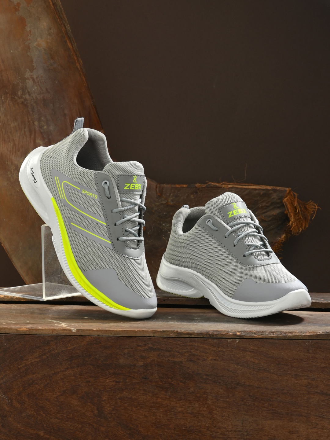 

ZEBX Men Grey Colourblocked Sneakers