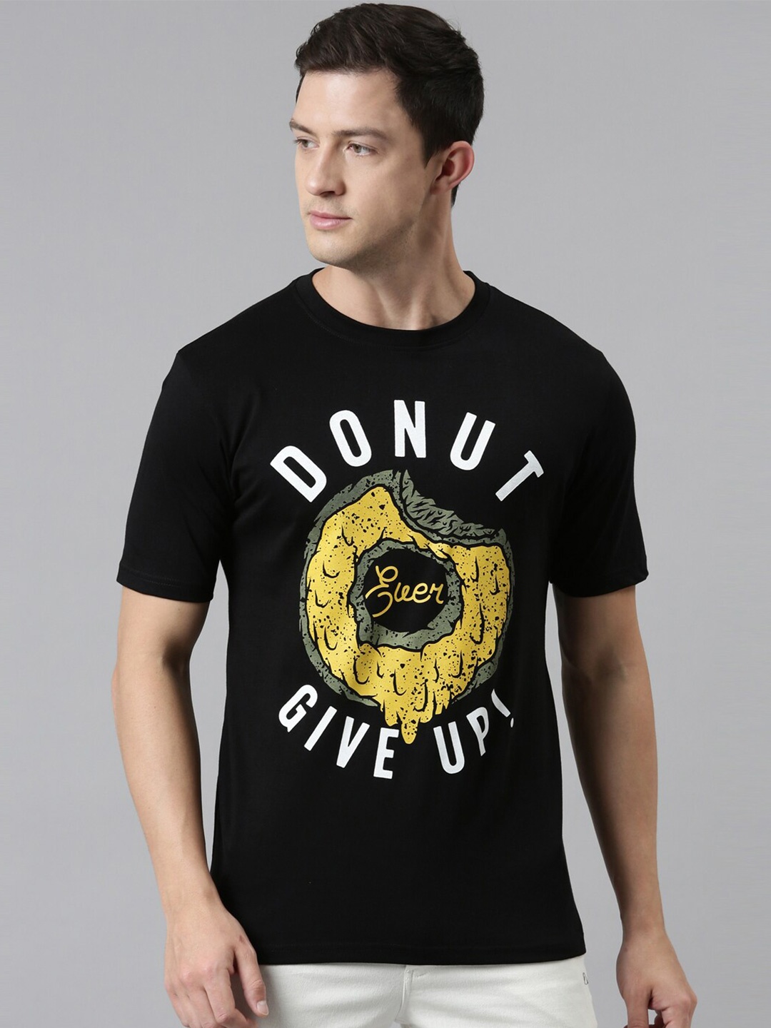 

recast Men Black Typography Printed Bio Finish Raw Edge T-shirt