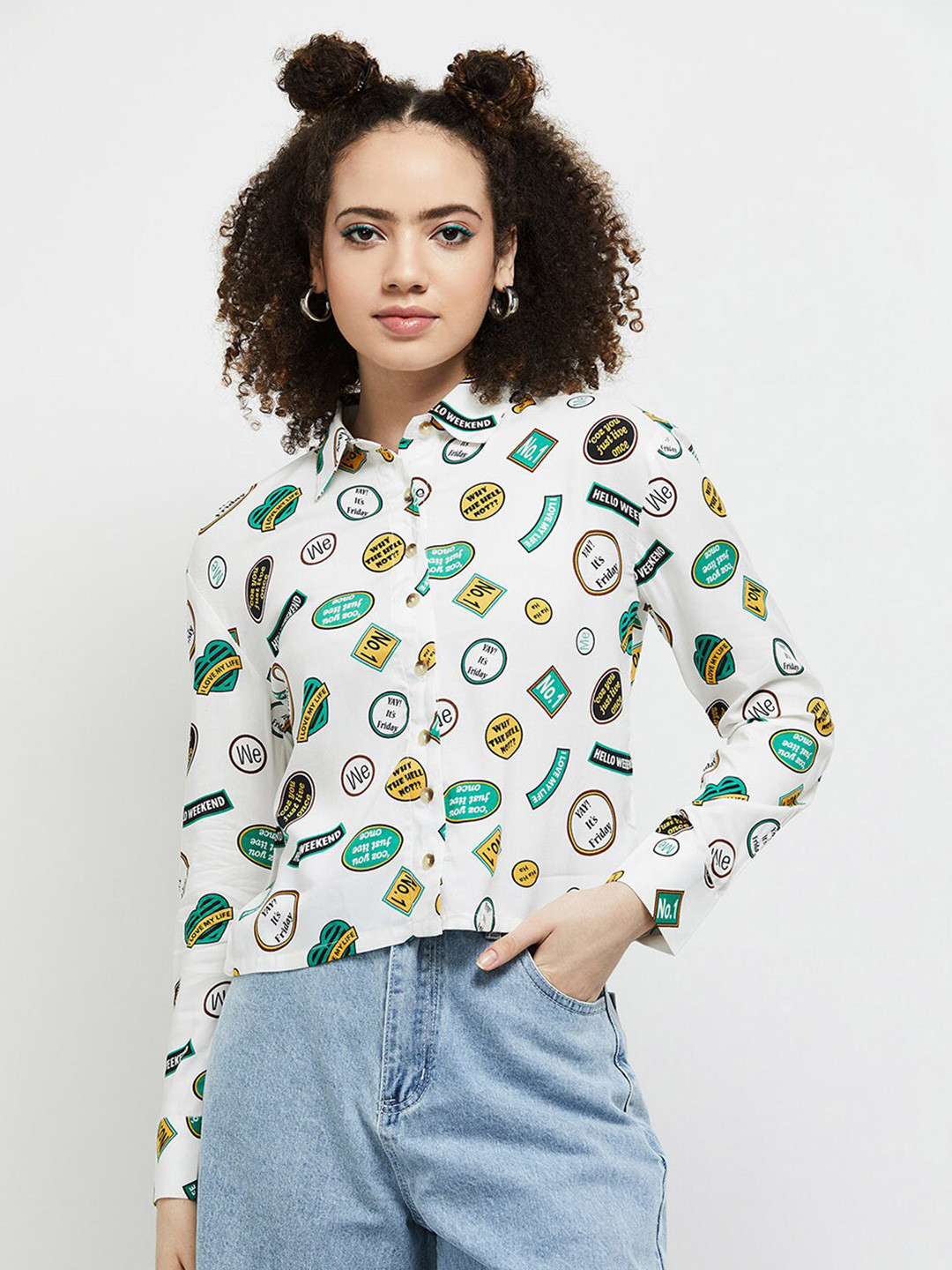 

max Women Off White & Green Printed Casual Shirt
