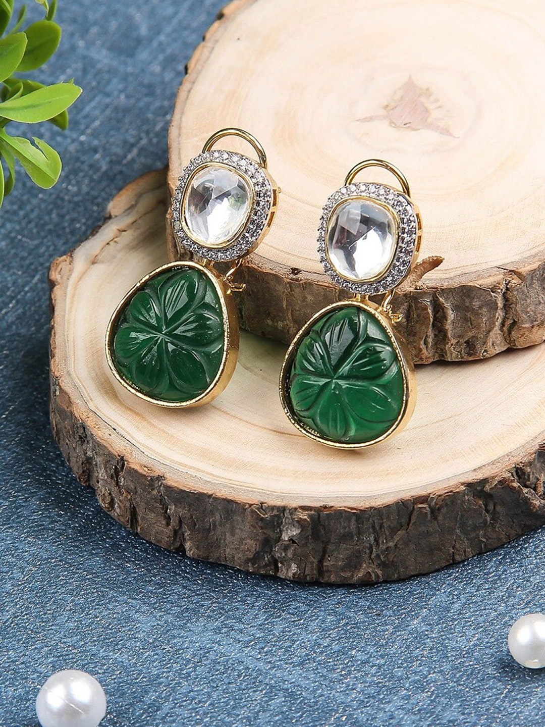 

AURAA TRENDS Green & 22KT Gold-Plated Kundan Contemporary Drop Earrings
