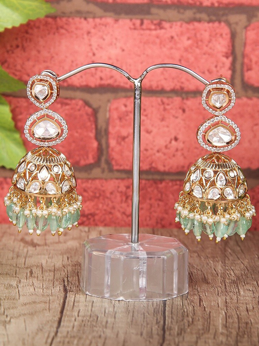 

AURAA TRENDS Gold-Plated White & Green Dome Shaped Jhumkas Earrings