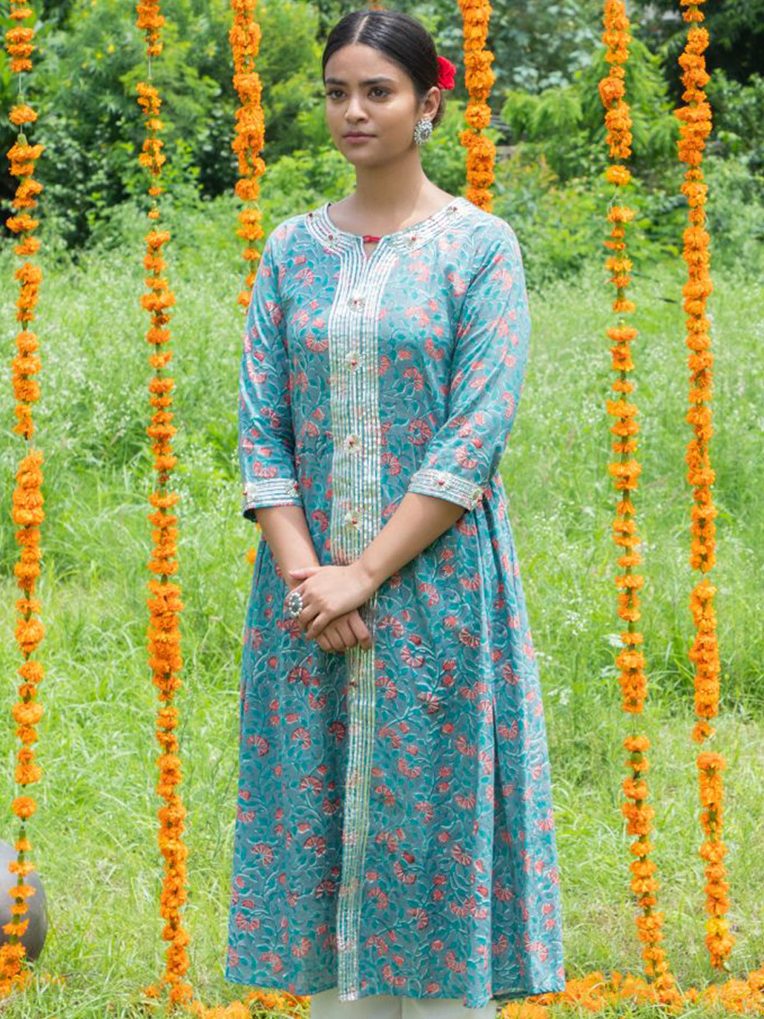 

Shuddhi Women Blue Floral Printed Ethnic Dress