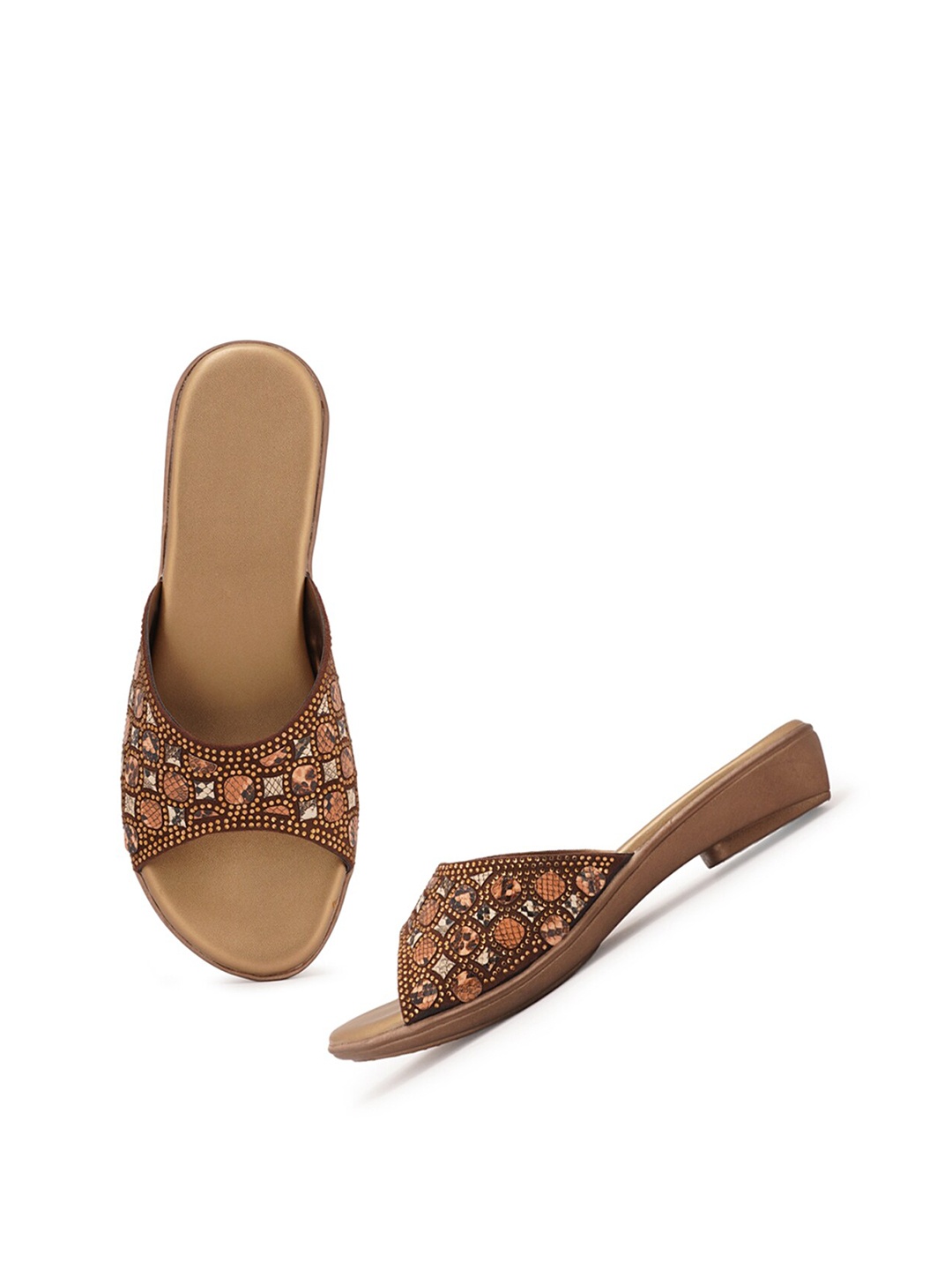 

Style Shoes Brown Embellished Block Heels