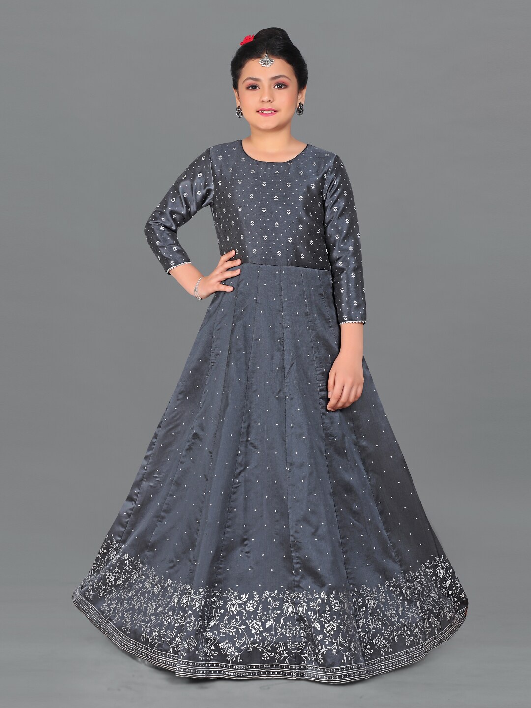 

FASHION DREAM Grey Embellished Ethnic Maxi Dress