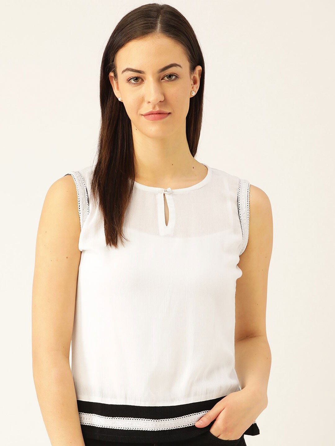 

Marc Loire White Keyhole Neck Top