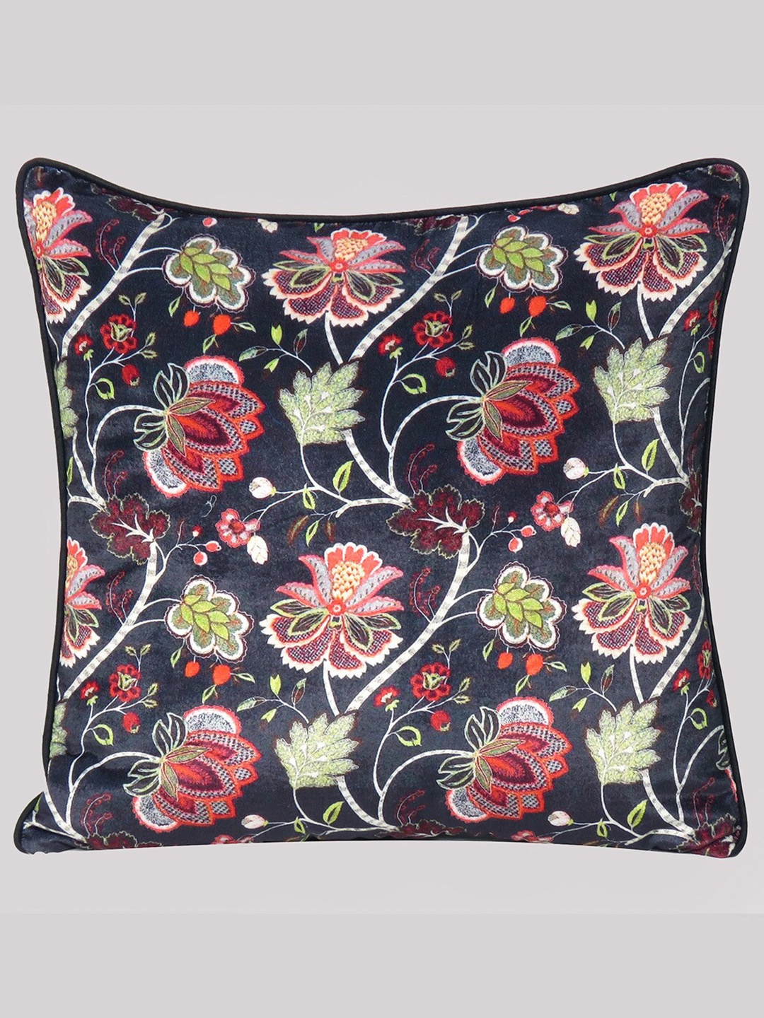 

OUSSUM Black & Pink Floral Velvet Square Cushion Covers