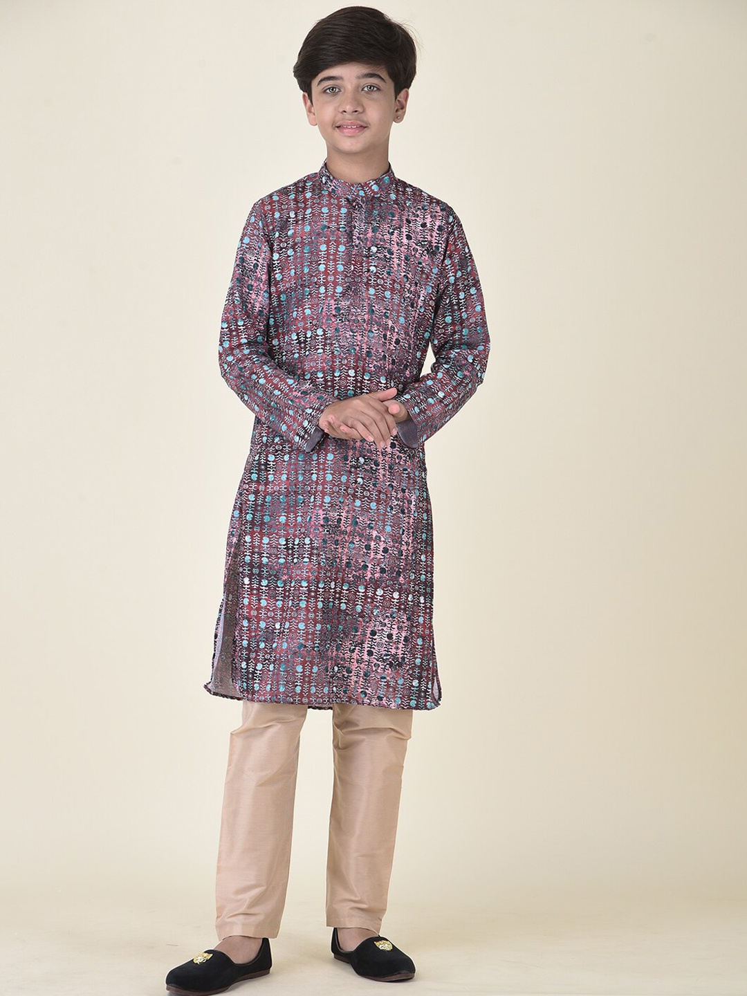 

TABARD Boys Maroon Ethnic Motifs Printed Pure Cotton Kurta with Churidar