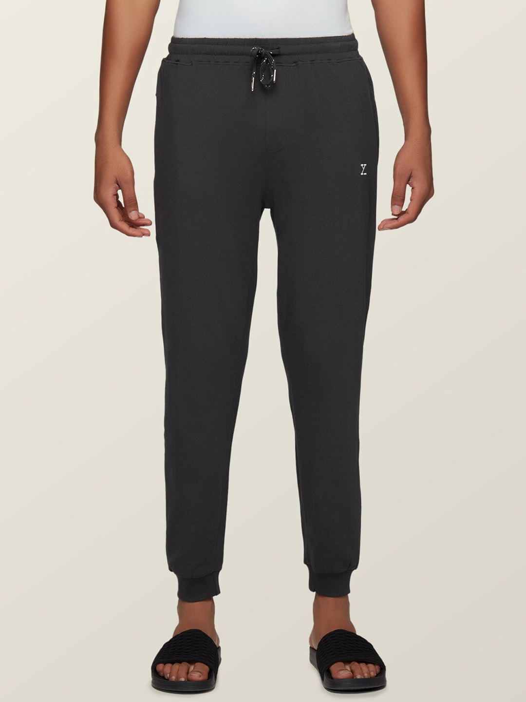 

XYXX Men Grey Solid Antimicrobial Cotton Joggers