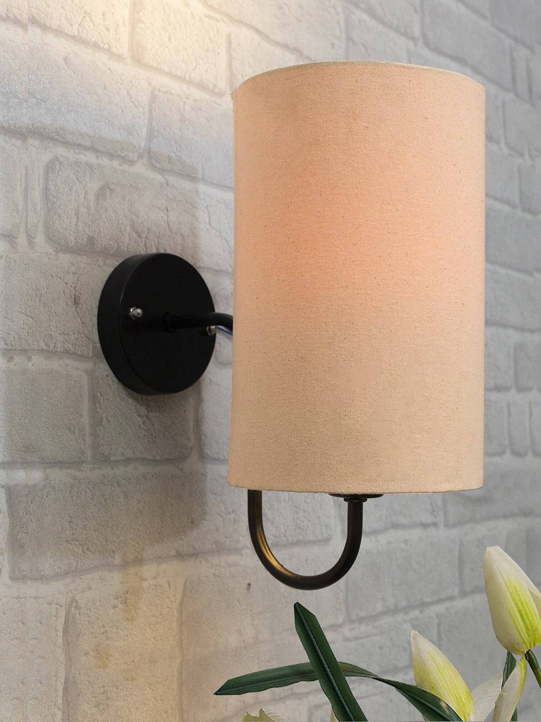 

Homesake Beige Solid Gooseneck Stands With Cylinder Shade Wall Lamps