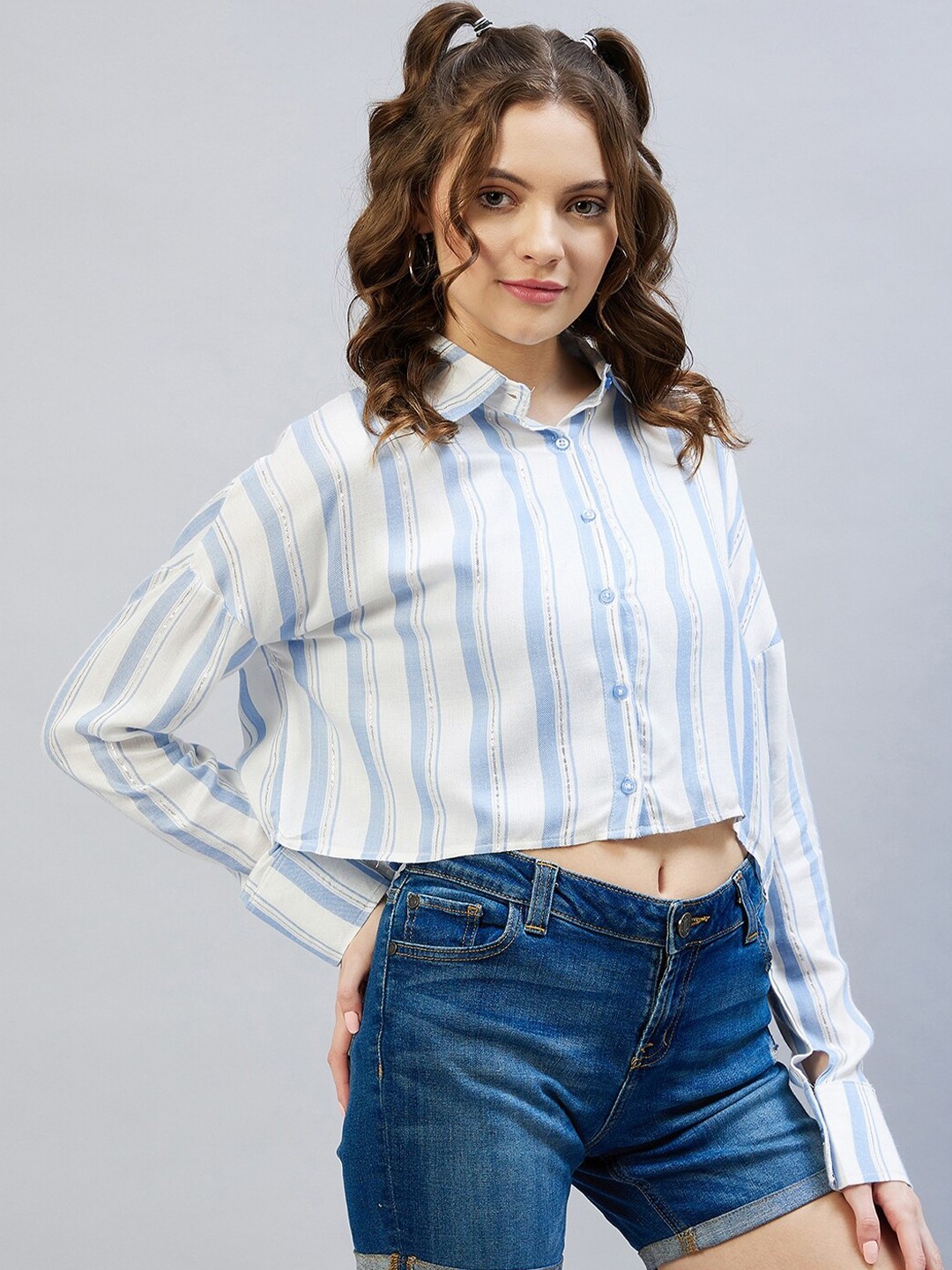 

CHIMPAAANZEE Women Blue Oversized Striped Casual Shirt