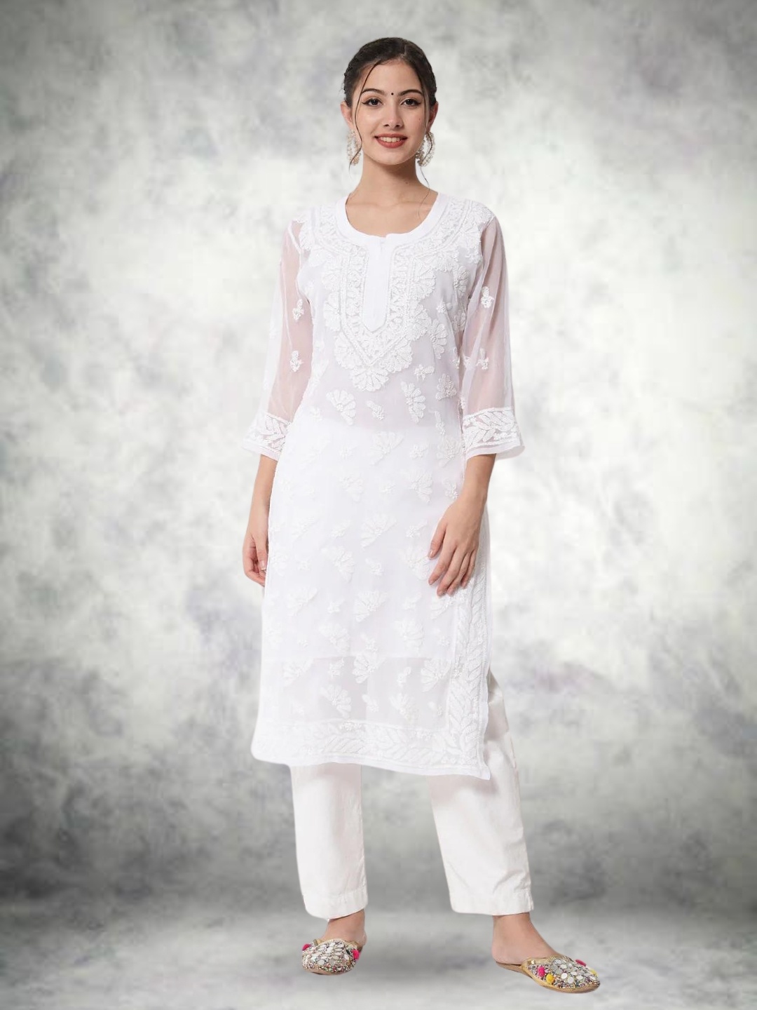 

PARAMOUNT CHIKAN Women White Ethnic Motifs Chikankari Georgette Kurta with Matching Slip